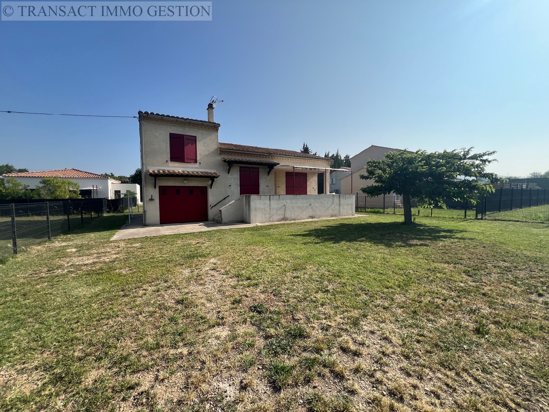 Location , EYGUIERES, 110 m², 5 pièces