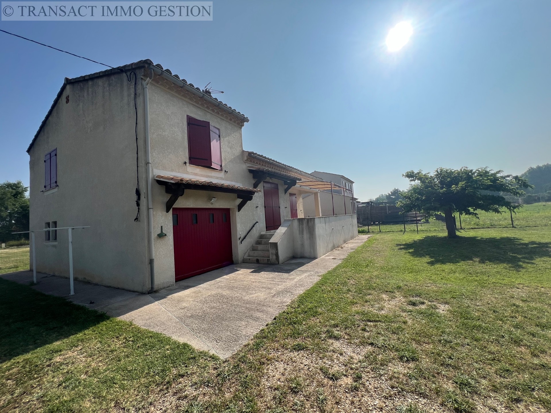 Location , EYGUIERES, 110 m², 5 pièces