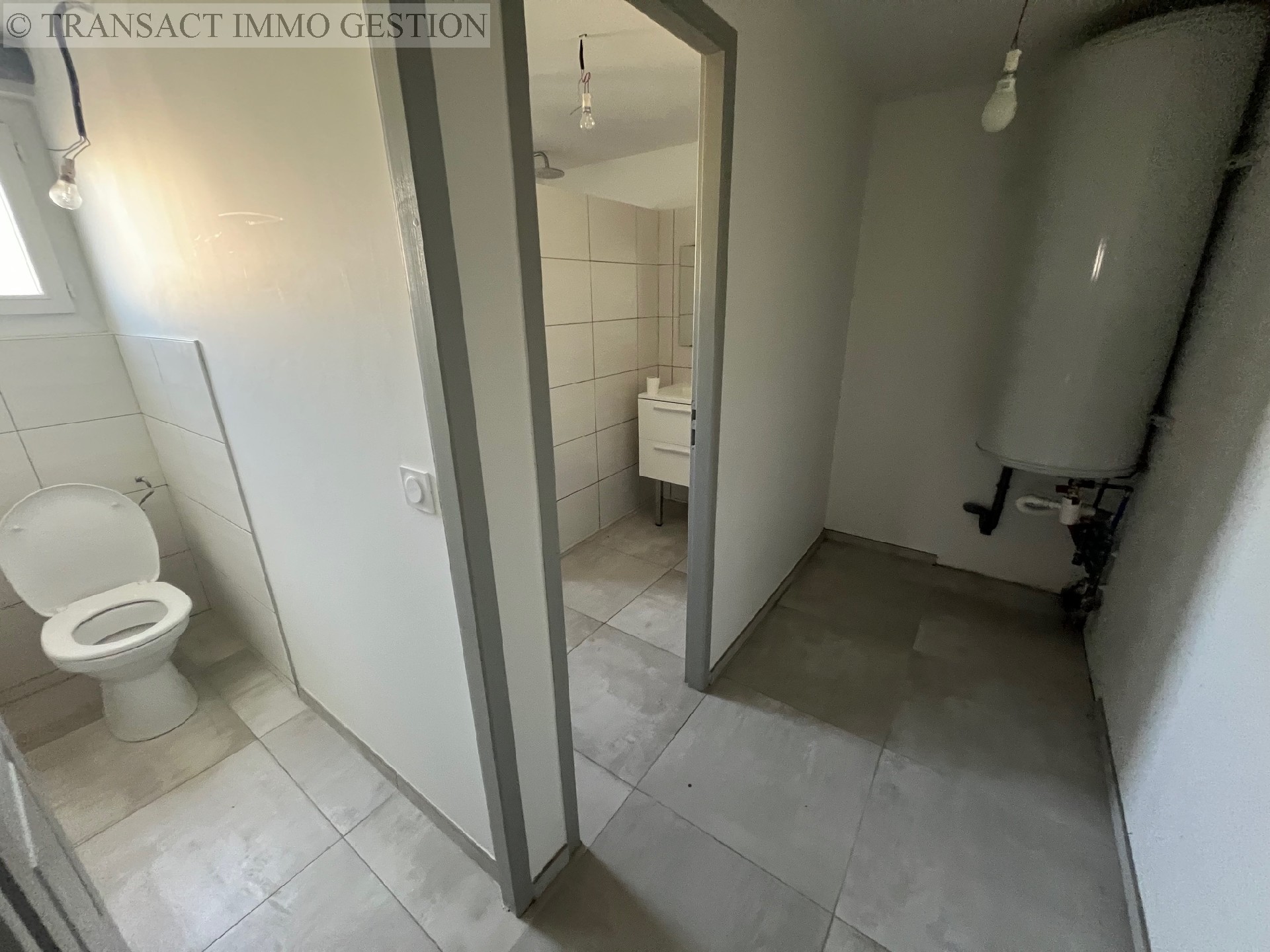 Location , EYGUIERES, 110 m², 5 pièces