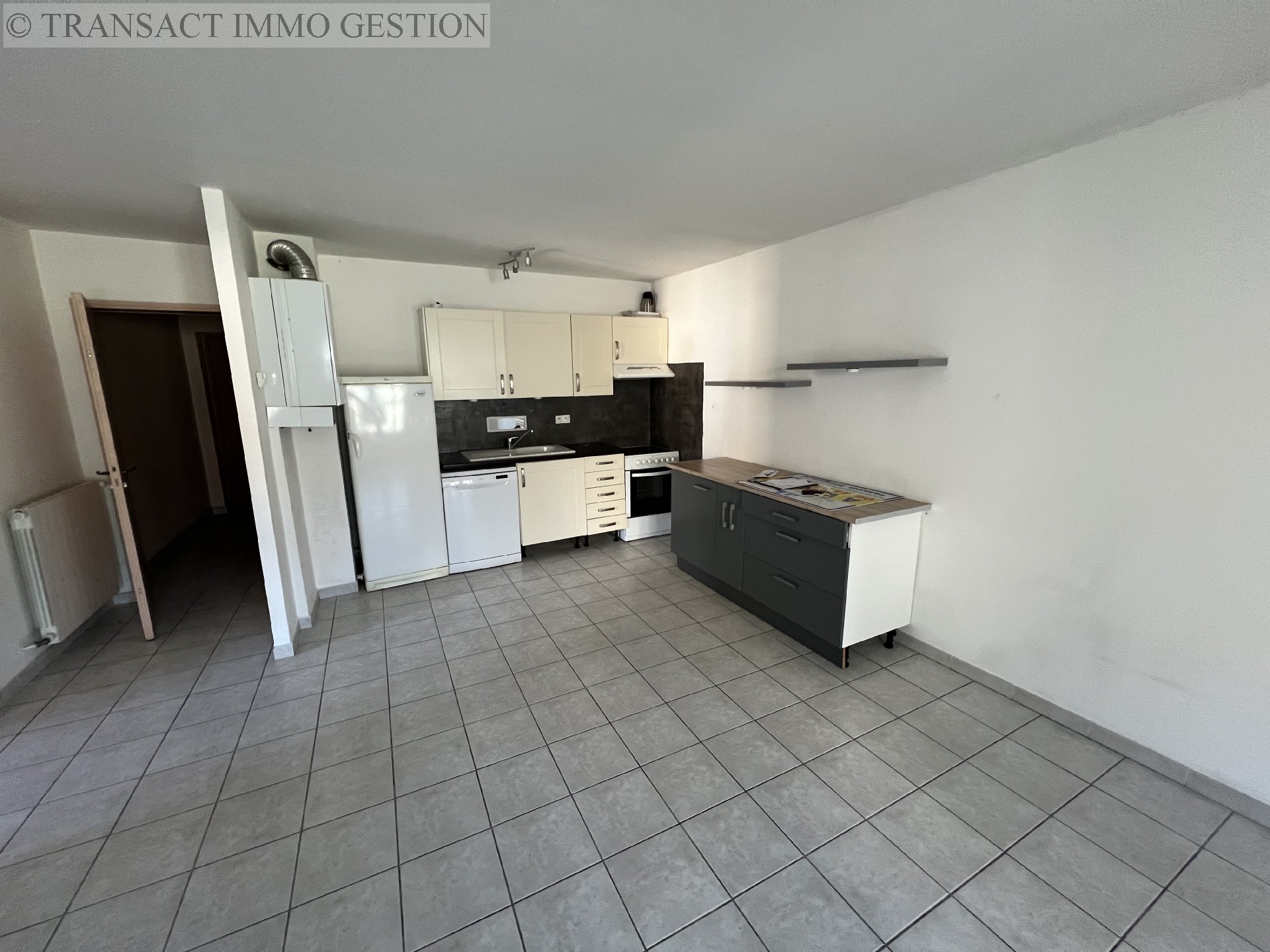 Appartement à vendre, EYGUIERES, 74 m², 3 pièces