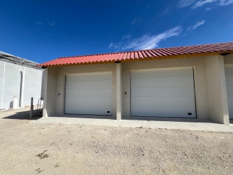 Location  EYGUIERES garage, a EYGUIERES